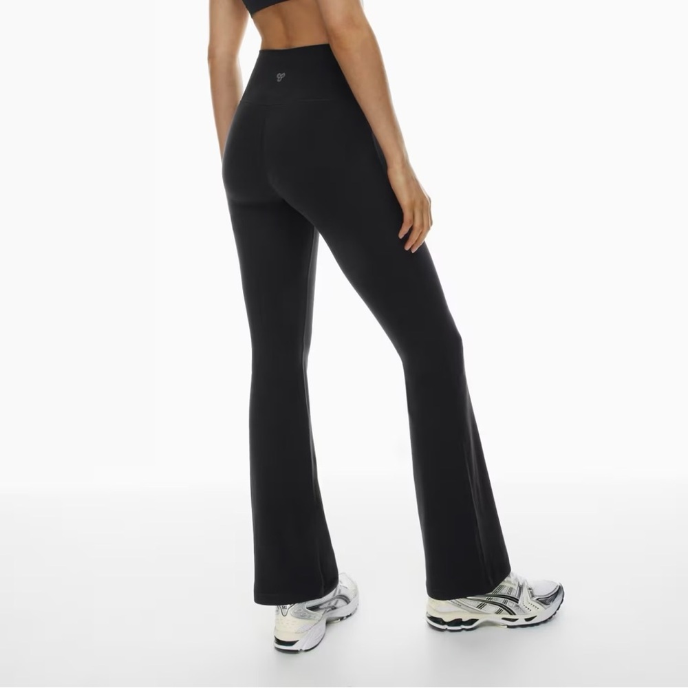 TnaBUTTER™ Atmosphere Flare Hi-Rise Legging Medium (Aritzia TNA flare legging)